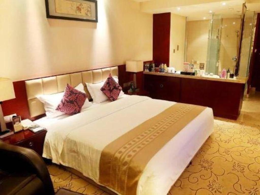 Chengdu Yinsheng International Hotel Supoqiao Exterior foto
