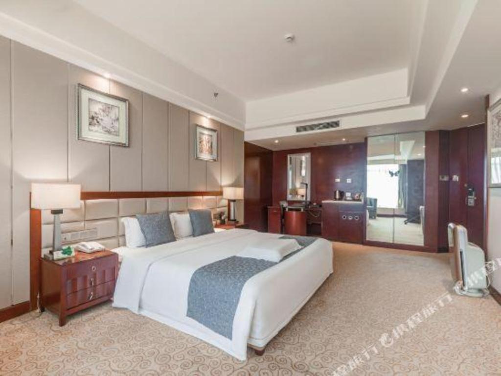 Chengdu Yinsheng International Hotel Supoqiao Exterior foto